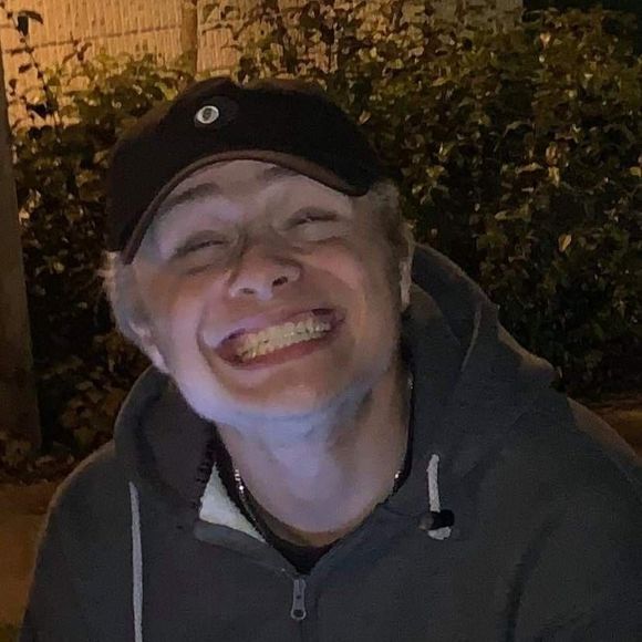 Meet your Posher, James - Picture 1 of 1